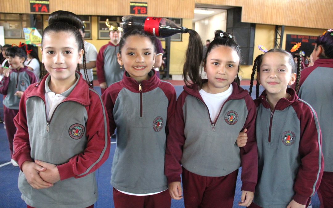 Día del Peinado y Sombrero Loco