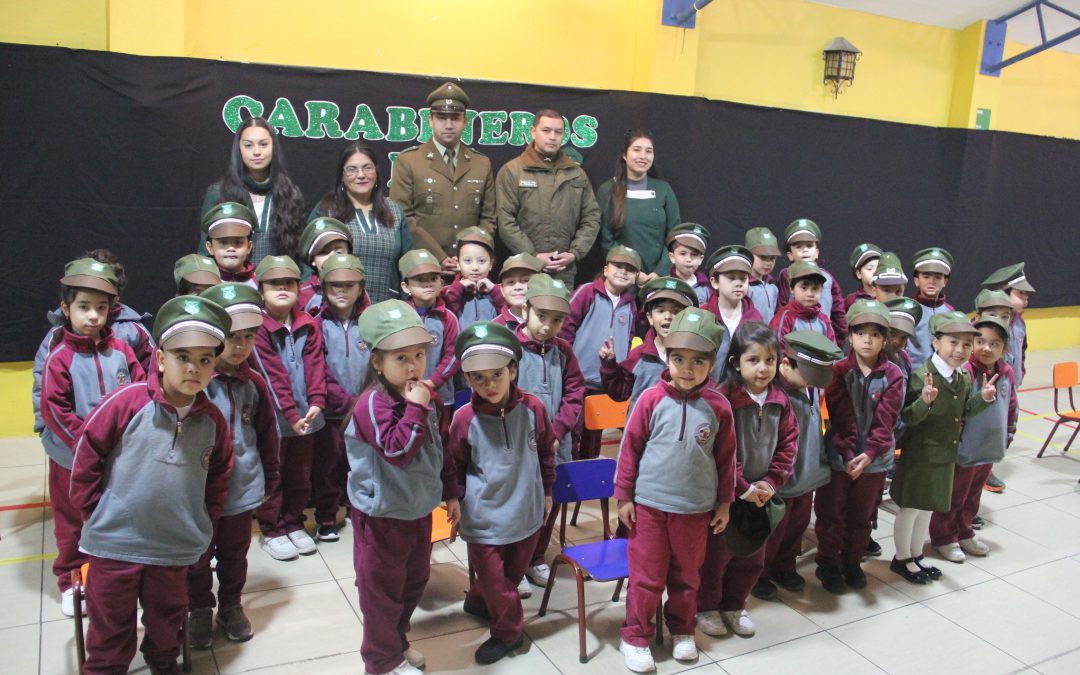 Acto cívico Kínder A – Conmemoración del Día del Carabinero