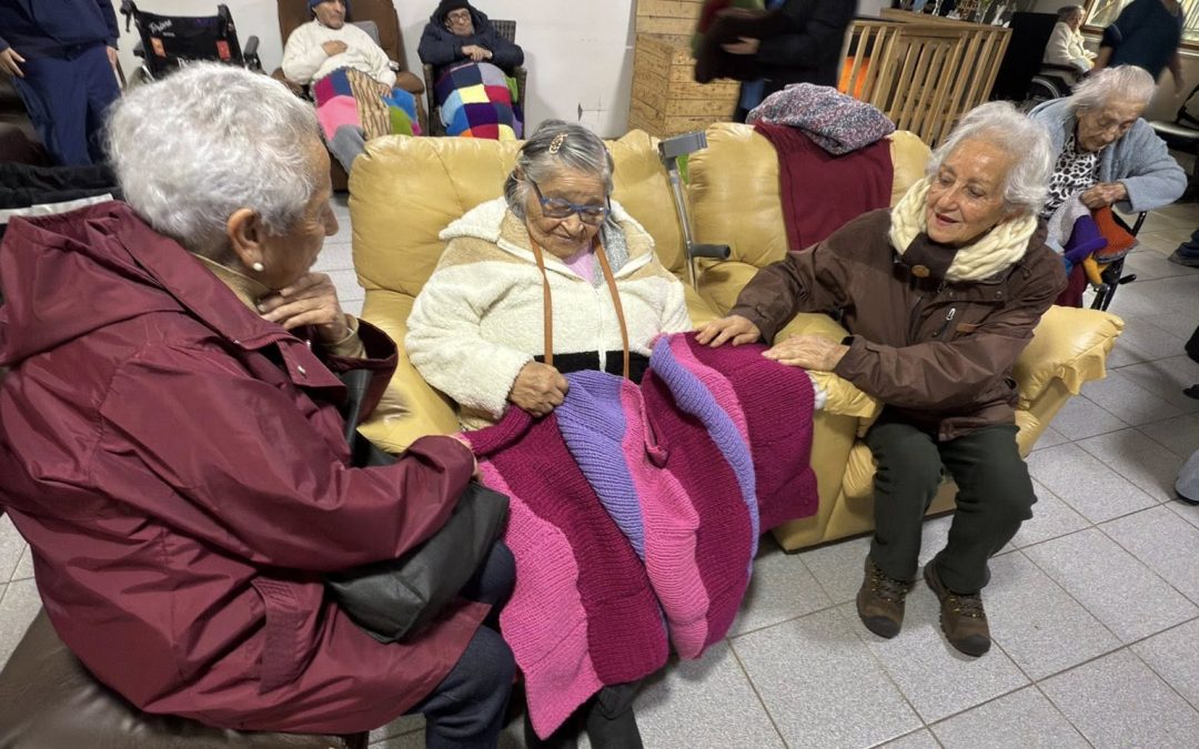 Entrega de pieceras Refugio Emaus